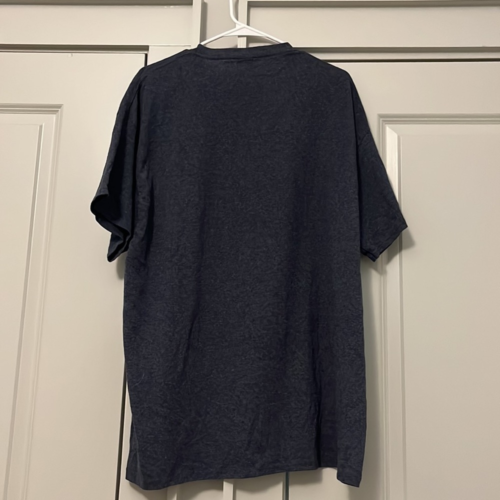 Authentic Disney Old-Style Shirt - Size XXL - Picture 2 of 3